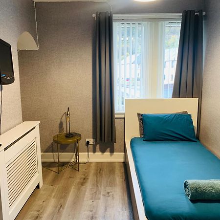 Nevis Rooms - Self Check In With Free Onsite Parking Inverlochy Bagian luar foto